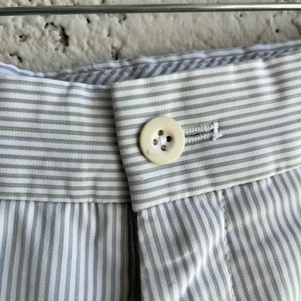 NIKE GOLF White/Grey Pinstripe Golfing Shorts Below-the-knee Men’s 33 - Picture 3 of 9